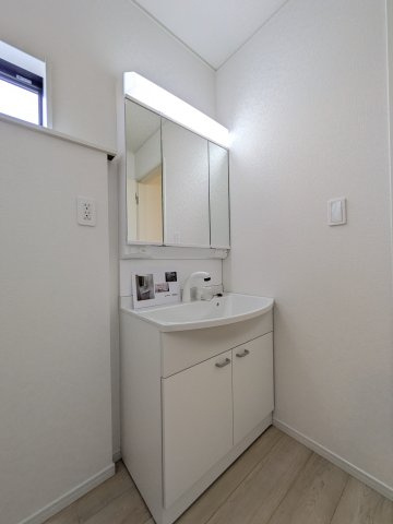 【独立洗面台】