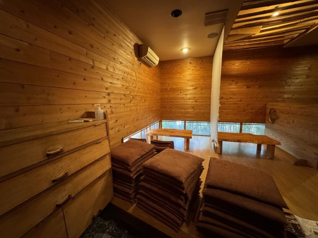 -三丁目不動産-　深谷市石塚　元飲食店の洋室