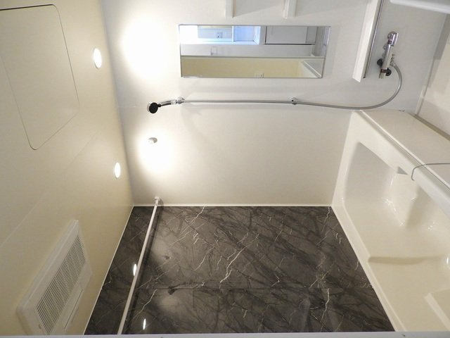 ウッドスプリング有田の浴室