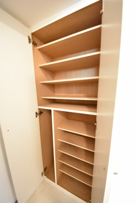 【玄関】 | ベルフェリーク新神戸