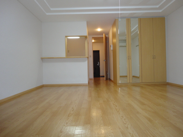 フレッシュパレス堀越の居間・リビング|洋室