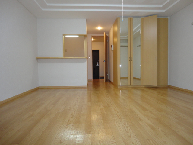 フレッシュパレス堀越の子供部屋|洋室