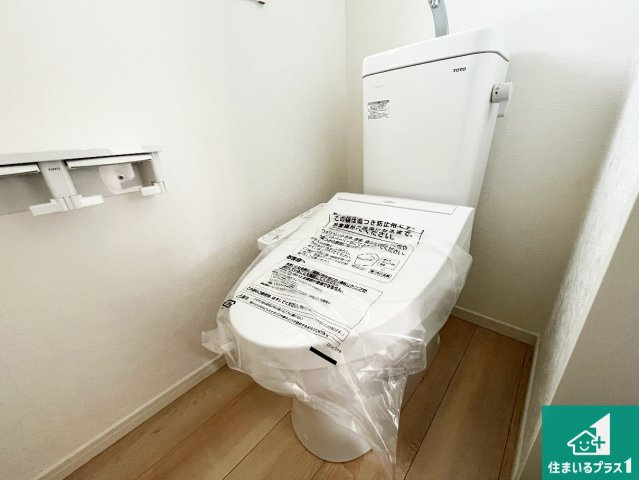 大津市坂本　第33期　新築一戸建てのトイレ|1・2階の2ヶ所にあるので、朝の忙しい時間の順番待ちもなく、深夜の利用にも大変便利です。