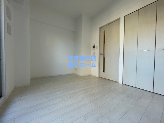 エスリード難波ザ・メゾンの寝室