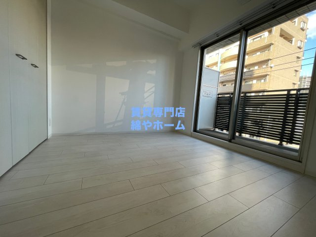 エスリード難波ザ・メゾンの居間・リビング