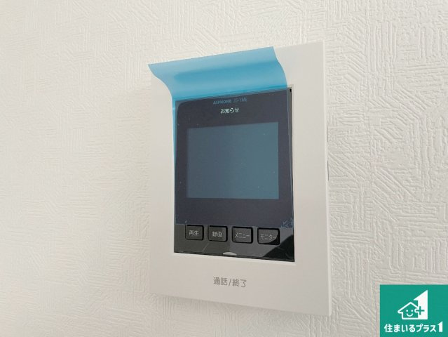 大津市坂本　第33期　新築一戸建ての防犯設備|カラーモニターインターホン！声だけでなく来訪者の姿や顔がモニターで確認できるので、小さなお子様がいらっしゃるご家庭でも安心できます！