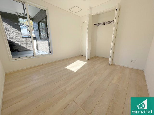 大津市坂本　第33期　新築一戸建ての洋室|シンプルな洋室は、自分好みのインテリアが楽しめます♪ご家族とインテリアや家具を選びに行くのは新築購入時の醍醐味の一つです。ぜひお楽しみください♪