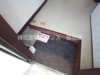 【玄関】 | STハウス