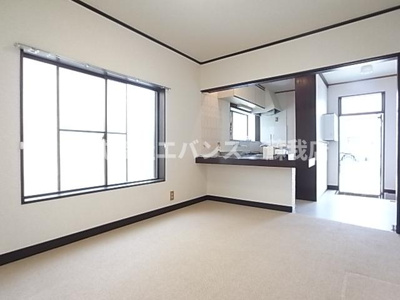 【洋室】 | STハウス