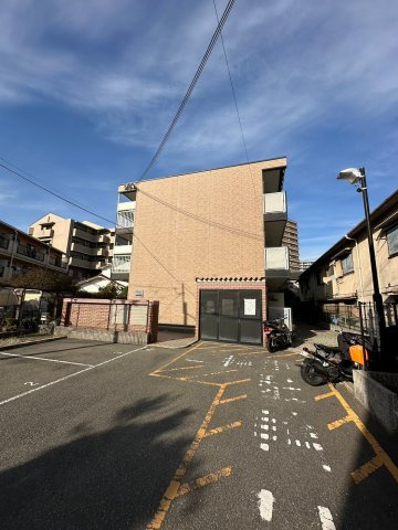 フェンネル千里の外観