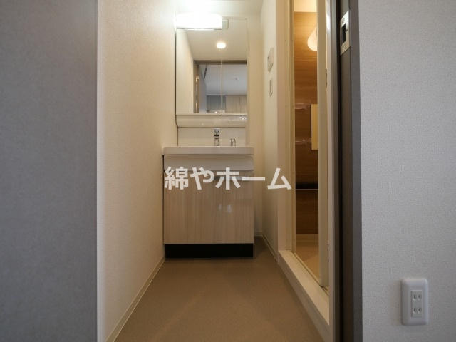 プレサンス東小橋エレディータ の内装|明るい室内です