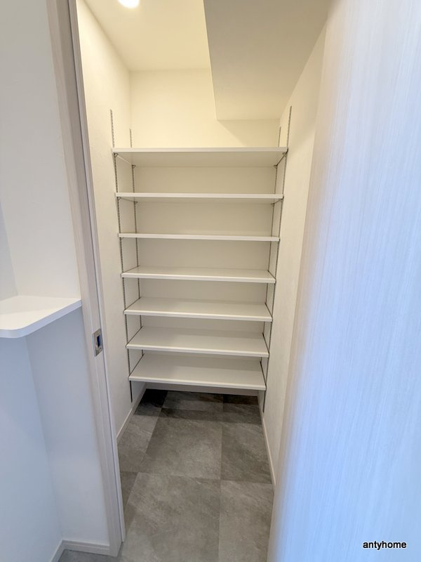 スプランディッド城東関目　仲介手数料無料の収納