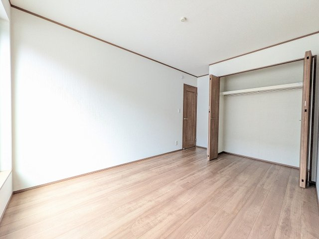 八王子市　大和田町　新築一戸建て　６期の収納|～収納力の高いクローゼット完備～