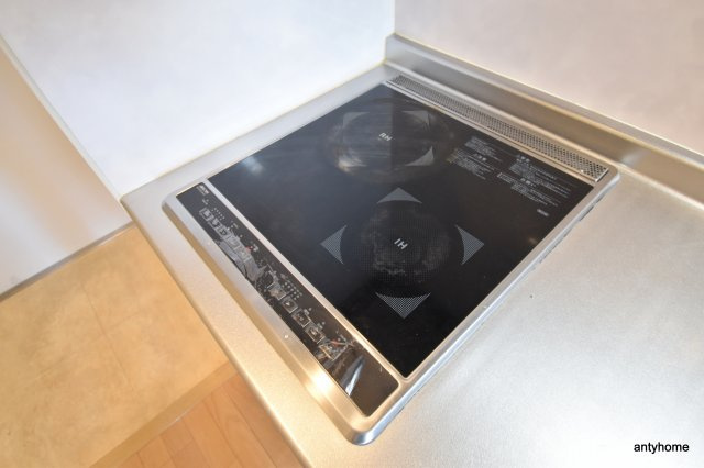 リッジ江坂（旧：ルクレ江坂）　仲介手数料無料のキッチン