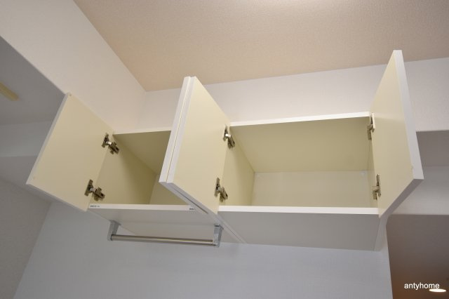 リッジ江坂（旧：ルクレ江坂）　仲介手数料無料の収納