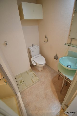 リッジ江坂（旧：ルクレ江坂）　仲介手数料無料のトイレ