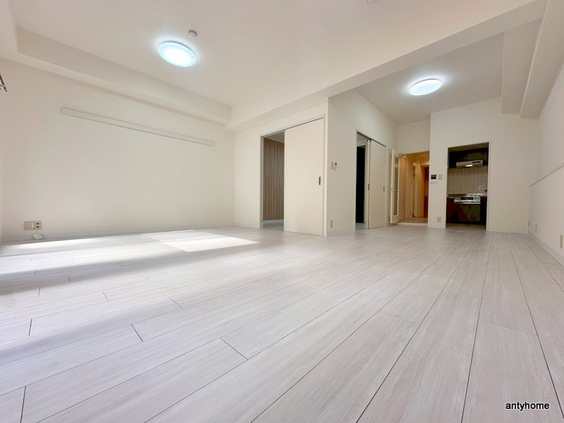 テンフォーティ　仲介手数料無料の居間・リビング