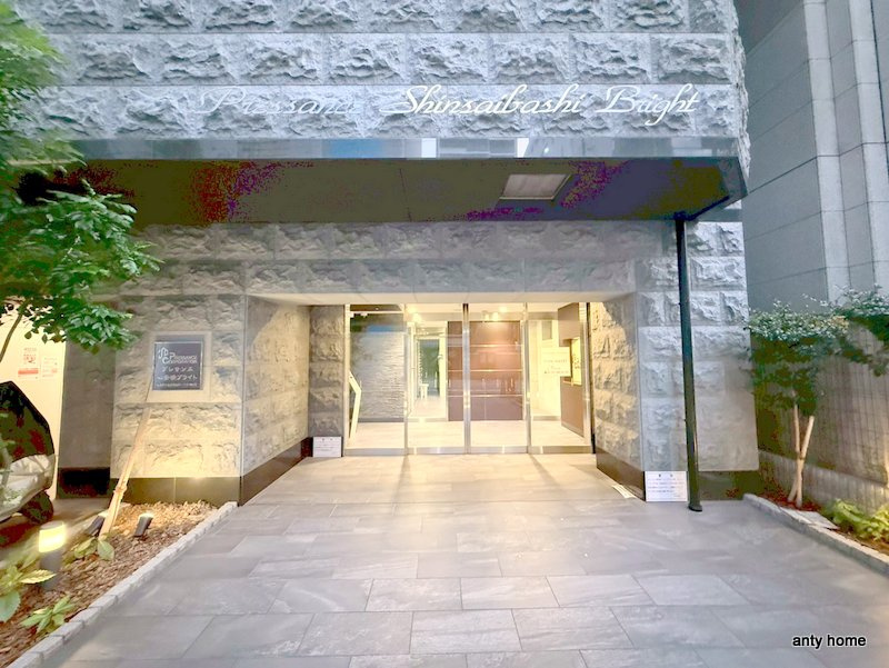 プレサンス心斎橋ブライト　仲介手数料無料のエントランス