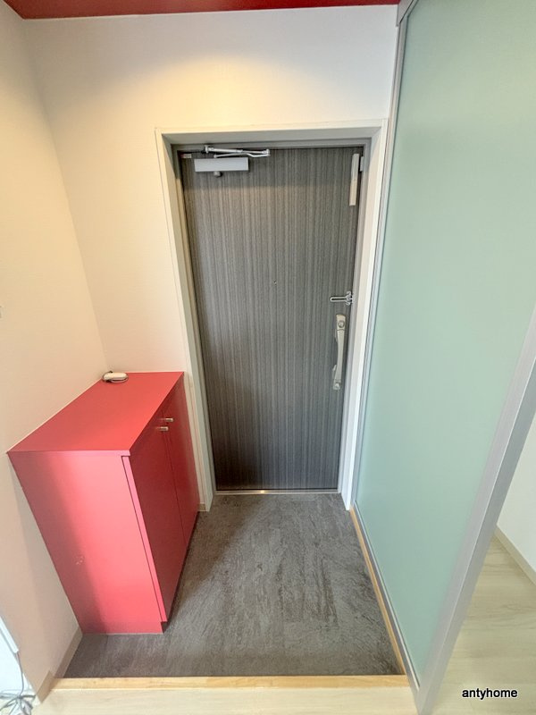 NET LIFE本町　仲介手数料無料の玄関