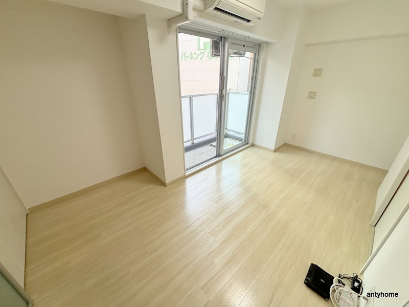 NET LIFE本町　仲介手数料無料の居間・リビング