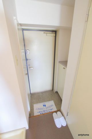 クレール東天満　仲介手数料無料の玄関