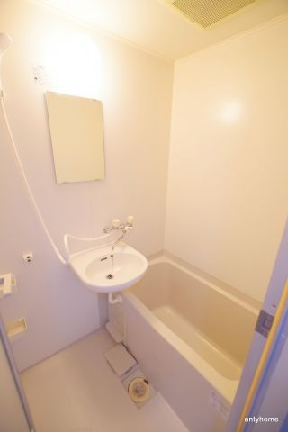 クレール東天満　仲介手数料無料の浴室