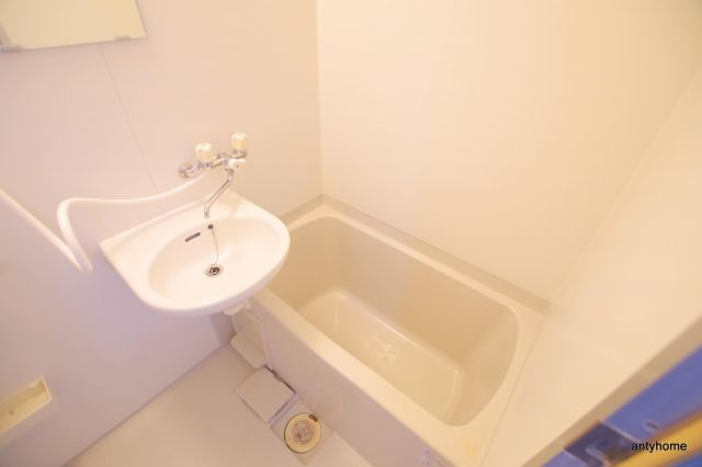 クレール東天満　仲介手数料無料の浴室