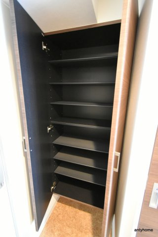 Luxe新大阪1　仲介手数料無料の収納