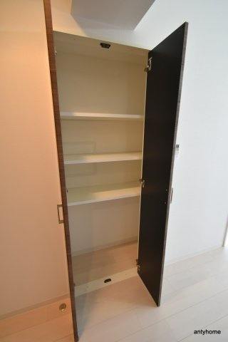 Luxe新大阪1　仲介手数料無料の収納