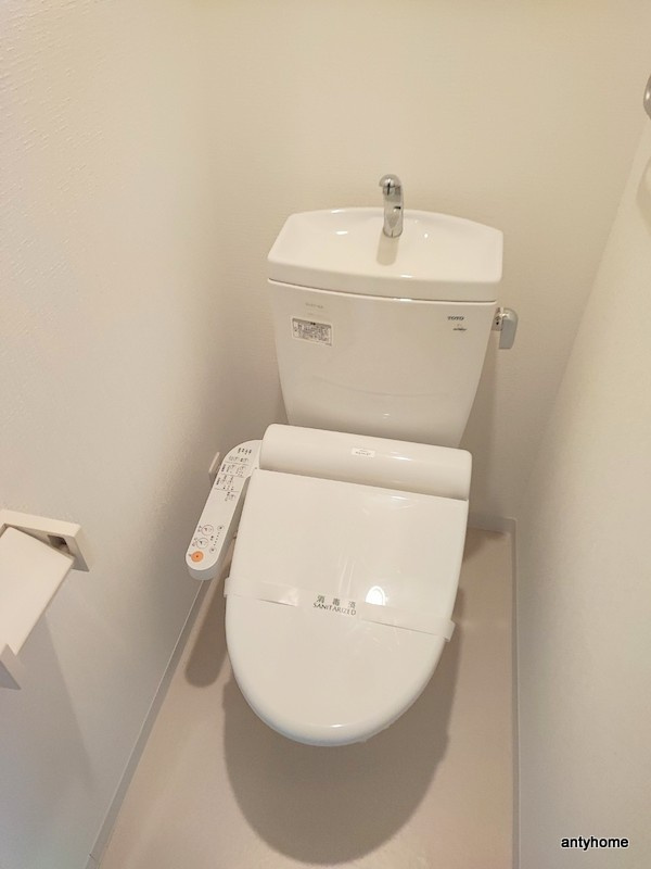 エルミタージュ難波南Ⅴ　仲介手数料無料のトイレ