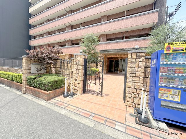 アーバネックス西長堀　仲介手数料無料のエントランス