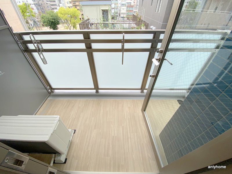 プレサンス松屋町ヴィゴラス 仲介手数料無料のバルコニー