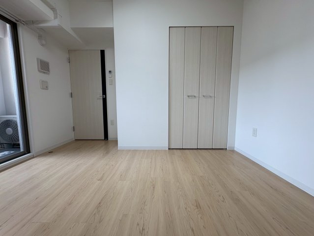 セレニテ本町グランデ　仲介手数料無料の洋室
