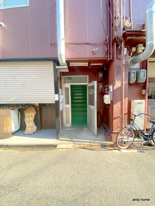 太陽マンション　仲介手数料無料のエントランス