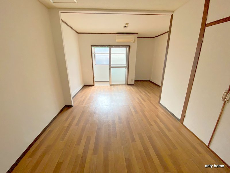 太陽マンション　仲介手数料無料の居間・リビング