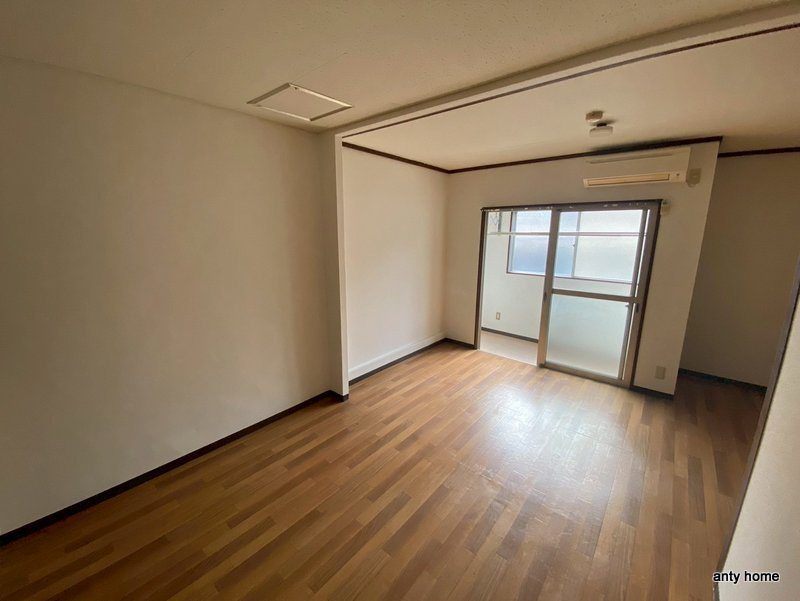 太陽マンション　仲介手数料無料の居間・リビング