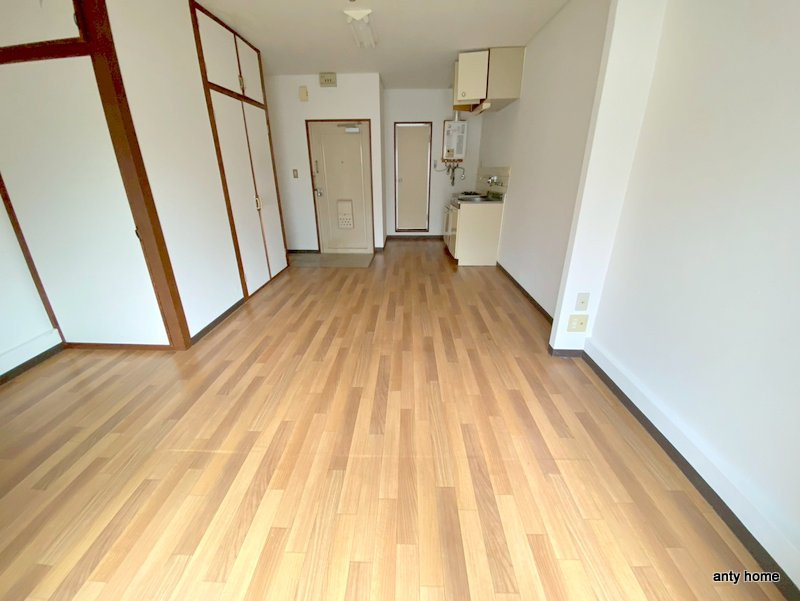 太陽マンション　仲介手数料無料の洋室