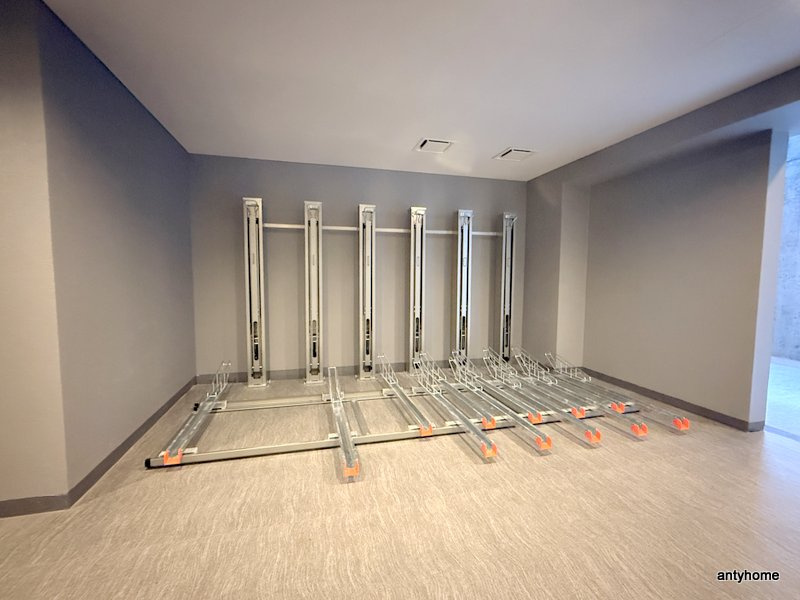 LAZO内久宝寺　仲介手数料無料の駐車場