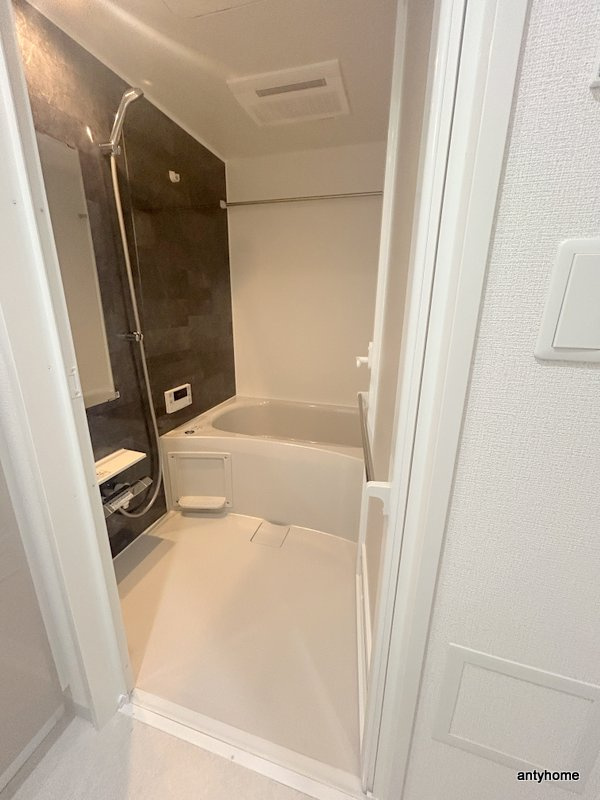 LAZO内久宝寺　仲介手数料無料の浴室