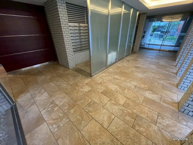 ベリー海老江　仲介手数料無料のロビー