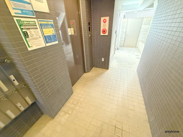 グランパシフィック難波元町　仲介手数料無料のロビー