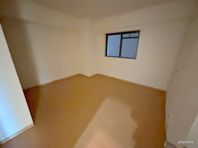 アストレア内淡路　仲介手数料無料の洋室