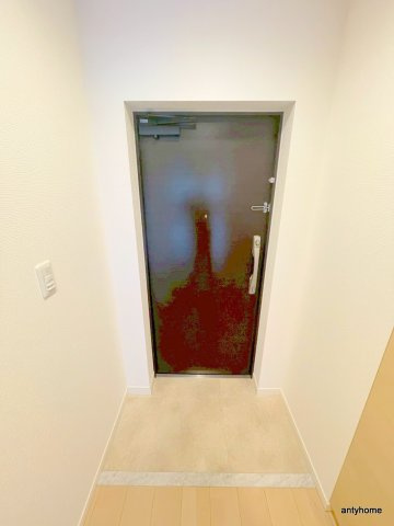 ラクラス長堀橋　仲介手数料無料の玄関