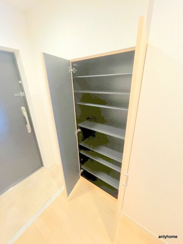 ラクラス長堀橋　仲介手数料無料の収納