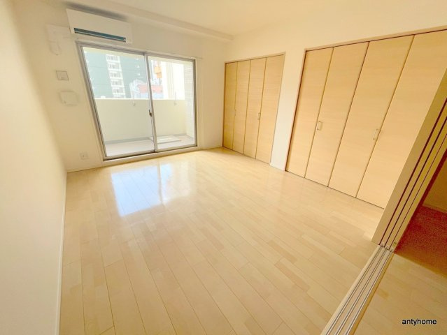 ラクラス長堀橋　仲介手数料無料の洋室