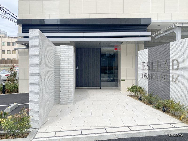 エスリード大阪フェリス　仲介手数料無料のエントランス