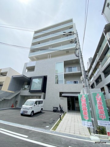 レジリエント江坂穂波町　仲介手数料無料