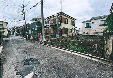 売地　ふじみ野市苗間字東久保の前面道路含む現地写真|前面道路含む現地写真です