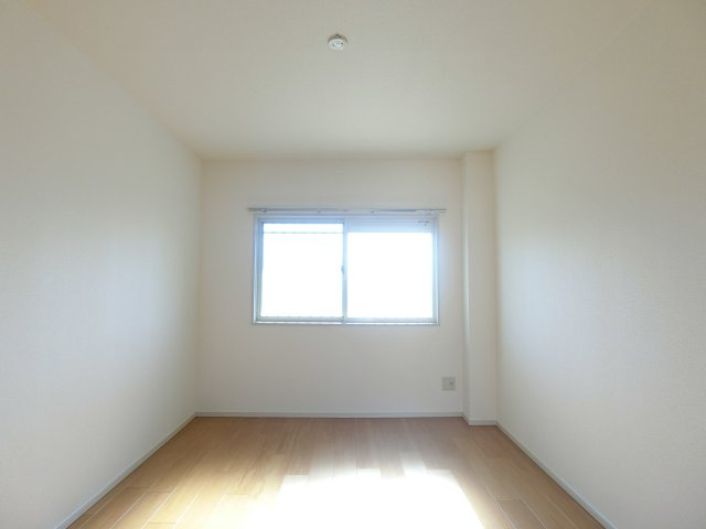 コーポ　エンナの洋室