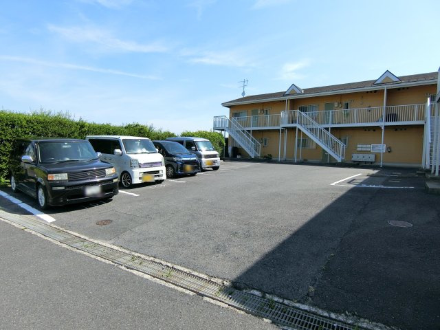 コーポ　エンナの駐車場